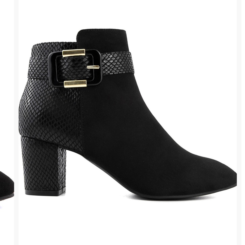 Jones New York Black & Navy Textured Ankle Boots size 6.5